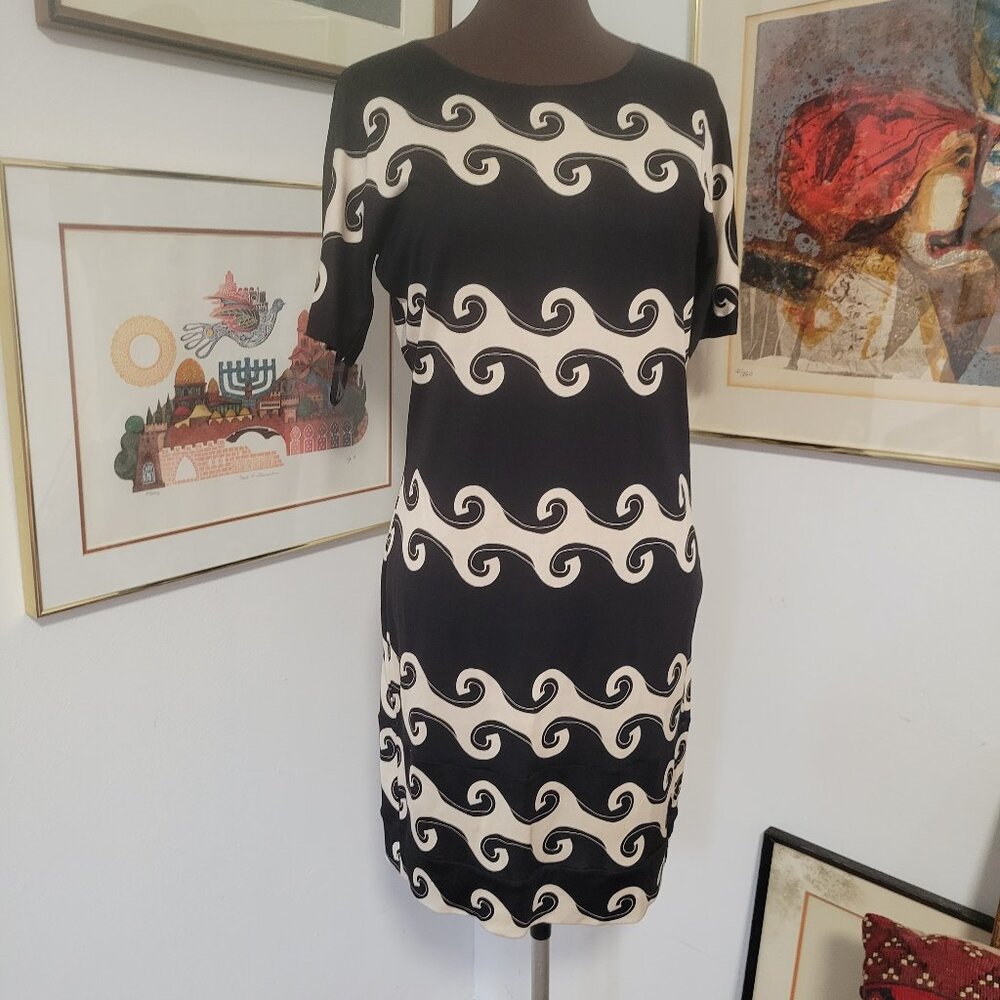 Diane Von Furstenberg 100% Silk Slinky Dress Size 12
